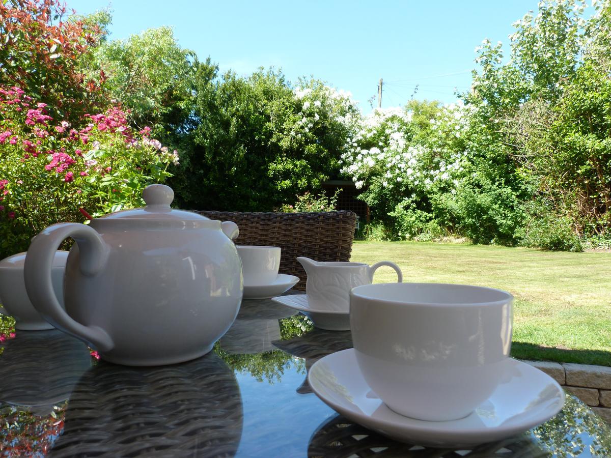 เดอะ โอลด์ รีโทรี่ บีแอนด์บี Bed & Breakfast ซอลส์บรี ภายนอก รูปภาพ